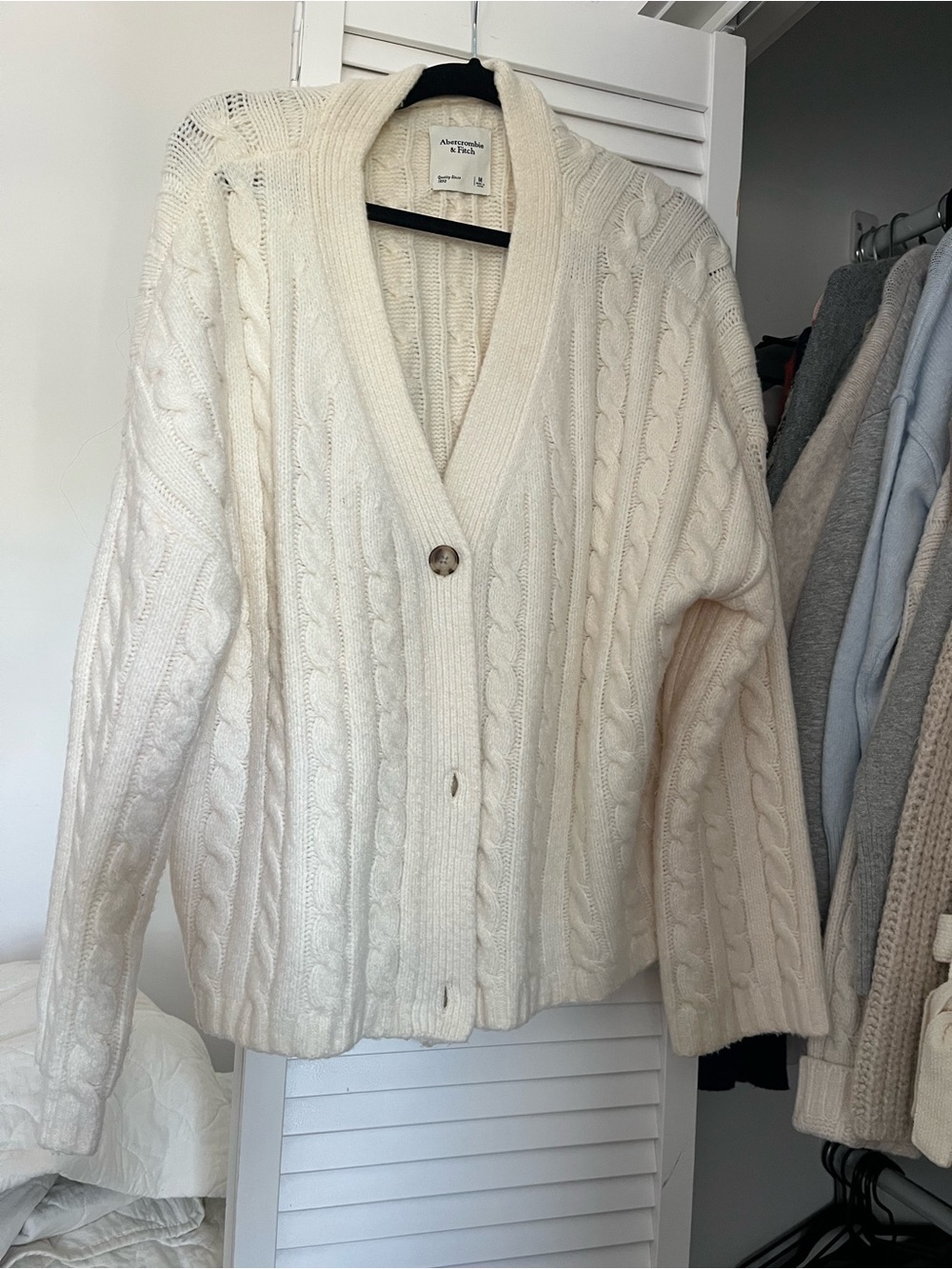 Abercrombie & Fitch Off-White Cable Knit Shawl Collar Cardigan